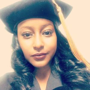 Meet your Posher, Tee